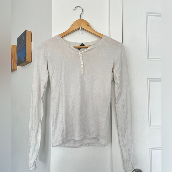 White long sleeve button-down sweater - Picture 2 of 6
